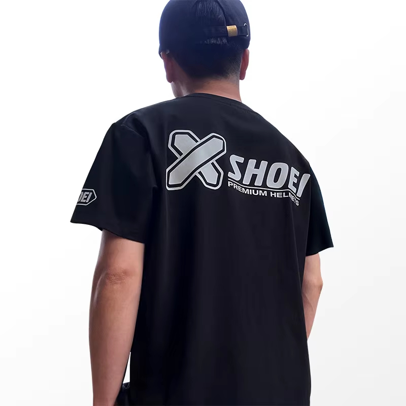 Streetwear Brands 2026 - تي شيرت بتصميم خوذة السلامة 2026