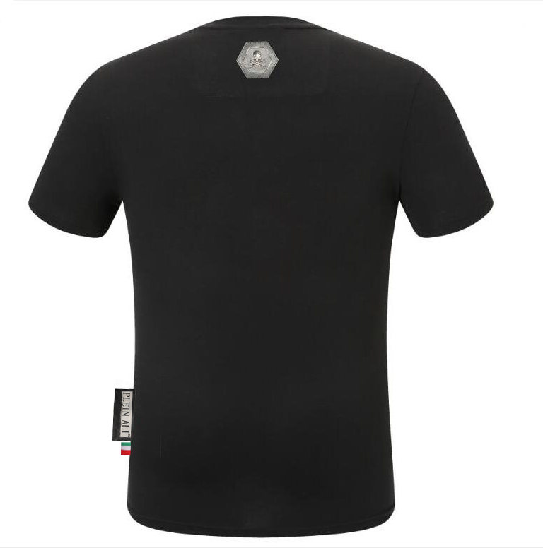 تي شيرت رجالي فاخر للارتداء في - مراجعة Quality Streetwear Brand وسعره