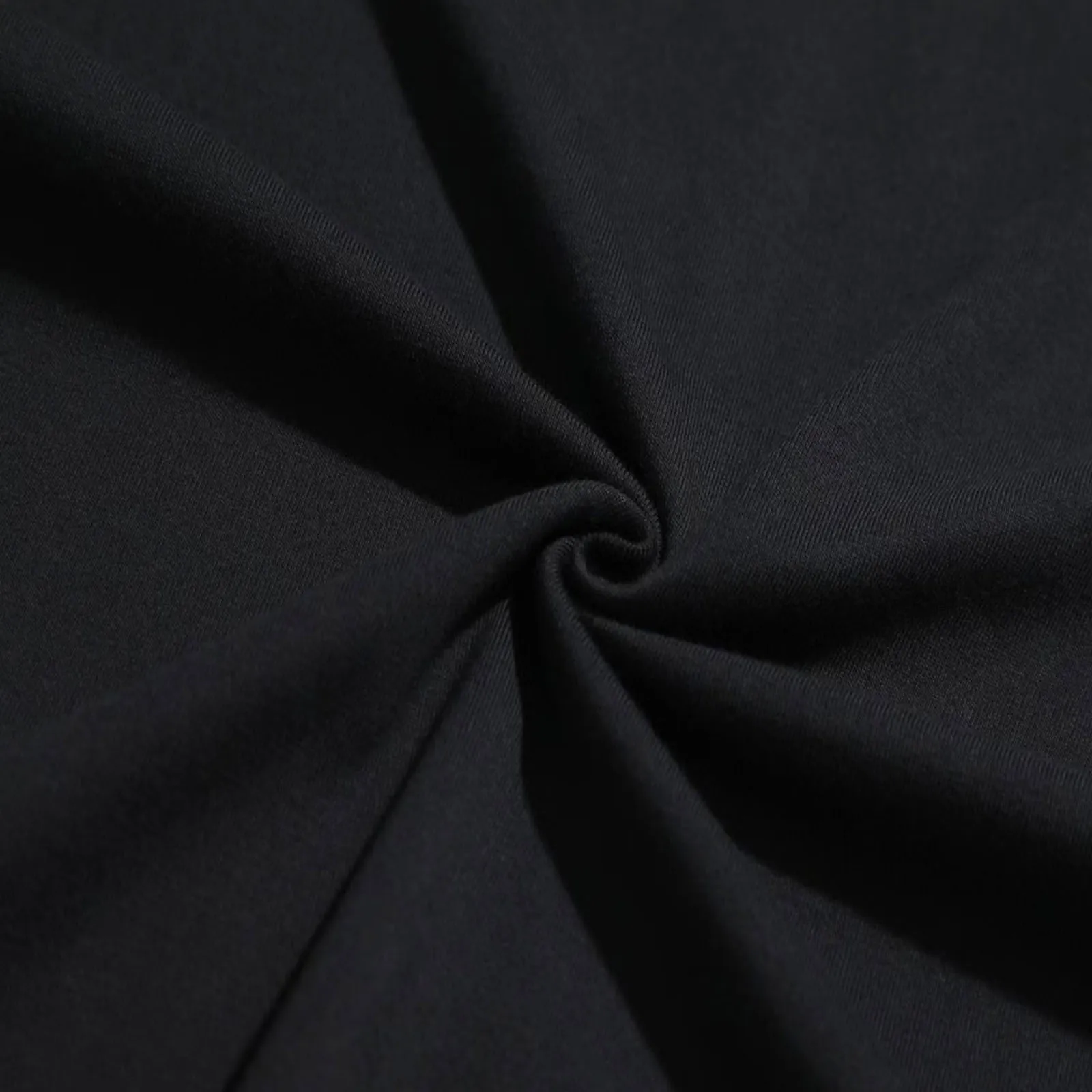 العلامة التجارية الجديدة وغير  - مراجعة Streetwear Brand New وسعره
